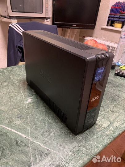 Ибп APC Back-UPS Pro 900 (br900gi)