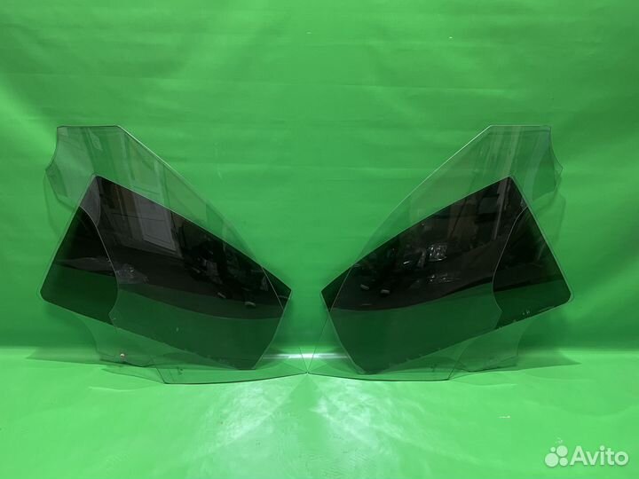 Стекло двери Volkswagen Passat B5