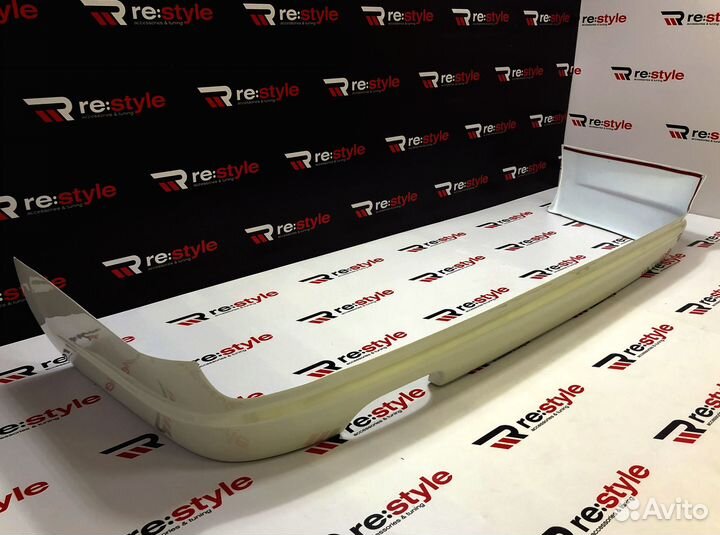 Губа задняя Toyota Land Cruiser 200