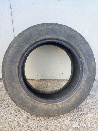 Kumho Ecsta HS51 215/60 R16 95V