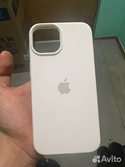 Чехол на iPhone 13 pro