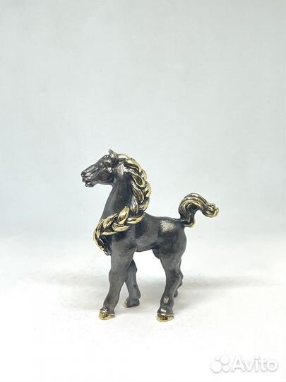 Статуэтки лошадок