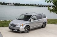 Chrysler Town & Country V рестайлинг (2010—2016) Минивэн