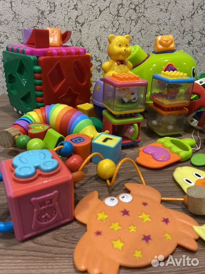 Развивающие игрушки пакетом