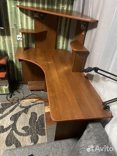 Компьютерный стол