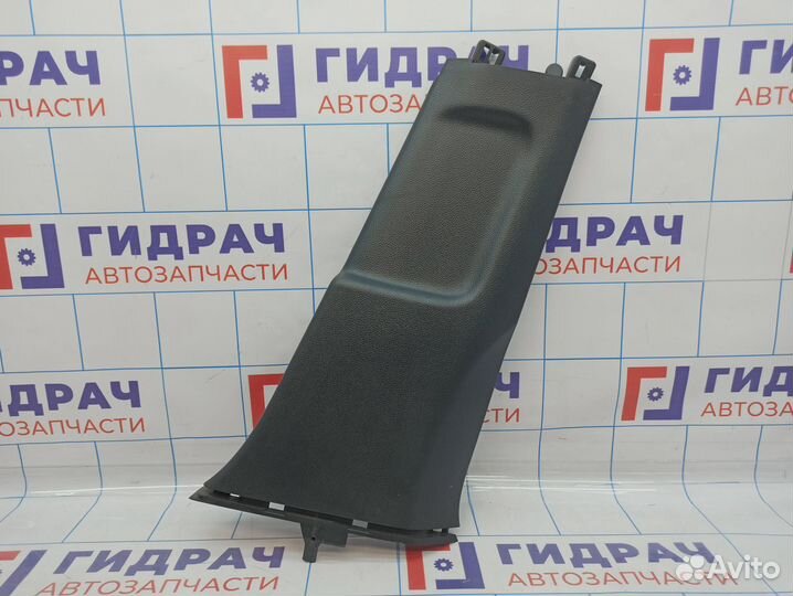 Обшивка стойки средней правой нижняя Volkswagen Je