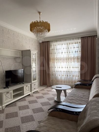 2-к. квартира, 90 м², 4/13 эт.