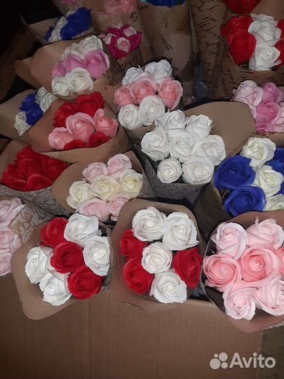 Букеты из мыльных роз в наличие