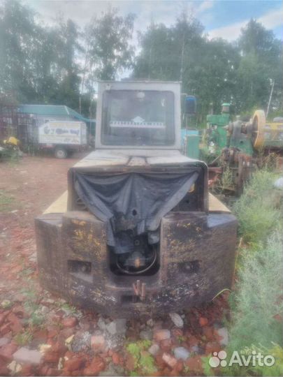 Вилочный погрузчик ЛЬВОВСКИЙ ПОГРУЗЧИК (ЛЕВ) 40081, 1980