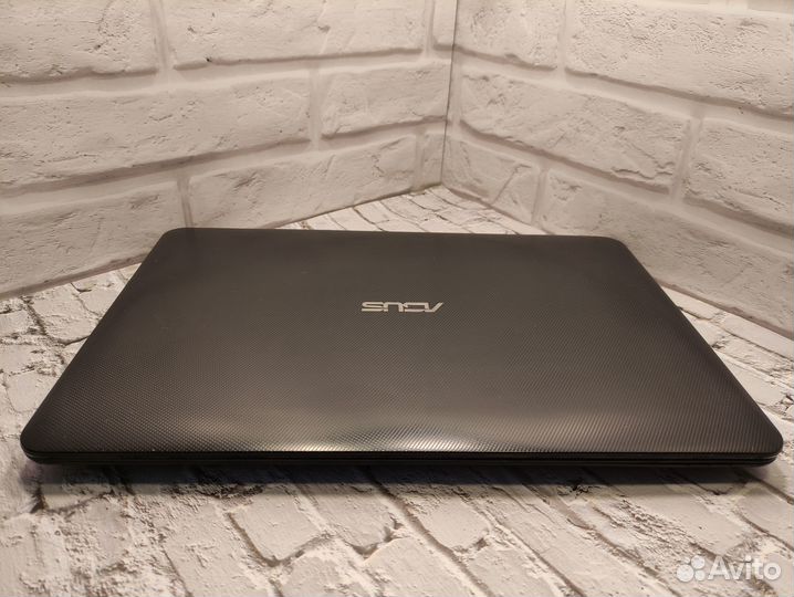 Asus c SSD/intel 5го пок/Nvidia 920M/8GB Озу/500GB