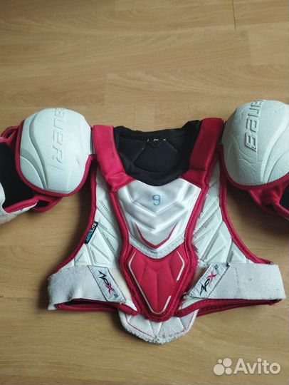 Нагрудник хоккейный bauer