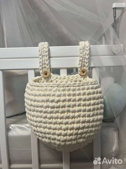 Подвесные корзинки на детскую кроватку