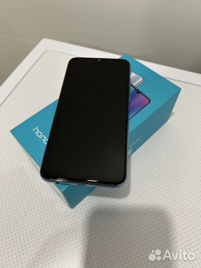 HONOR 10 Lite, 3/64 ГБ