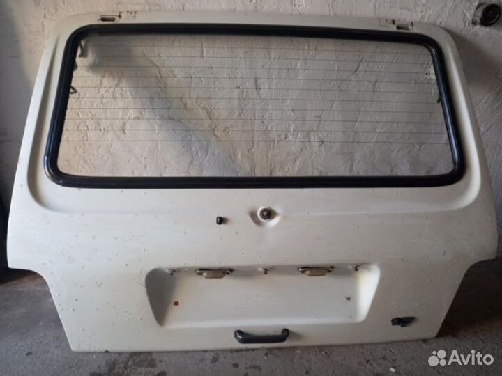 Задняя дверь на ниву 21213