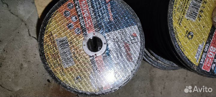 Шлифовальный абразивный диск lugaabrasiv