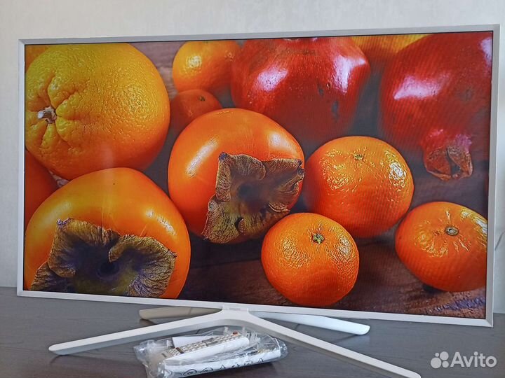 Samsung ue43n5510u SMART. WI-FI. 108см