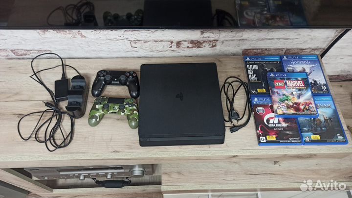 Sony PlayStation 4 slim 1tb