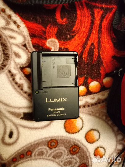 Камера Lumix 10мегапикселей