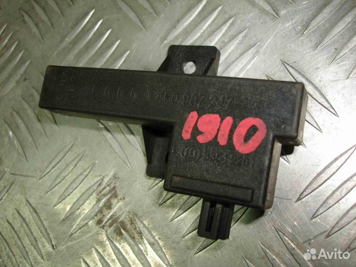 Антенна Audi A6 Allroad C6 2006-2012