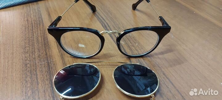 Солнцезащитные очки