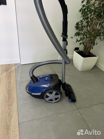 Пылесос philips с пылесборником