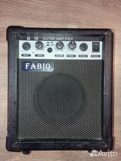 Комбоусилитель