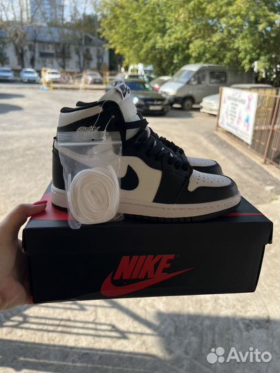 Nike Air Jordan 1 Retro High р.37,40,41