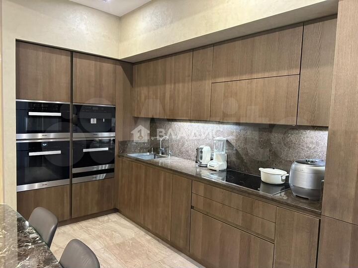 Таунхаус 264,9 м² на участке 2 сот.