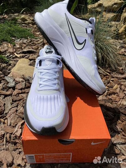 Кроссовки nike zoom tempus