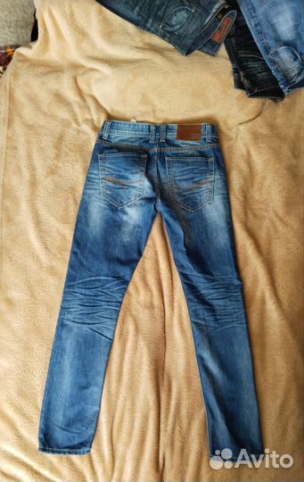 Джинсы