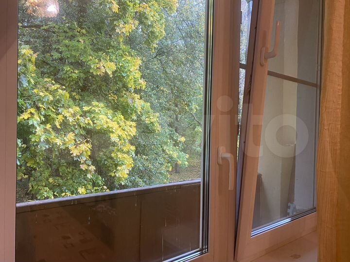 Комната 16 м² в 3-к., 2/2 эт.