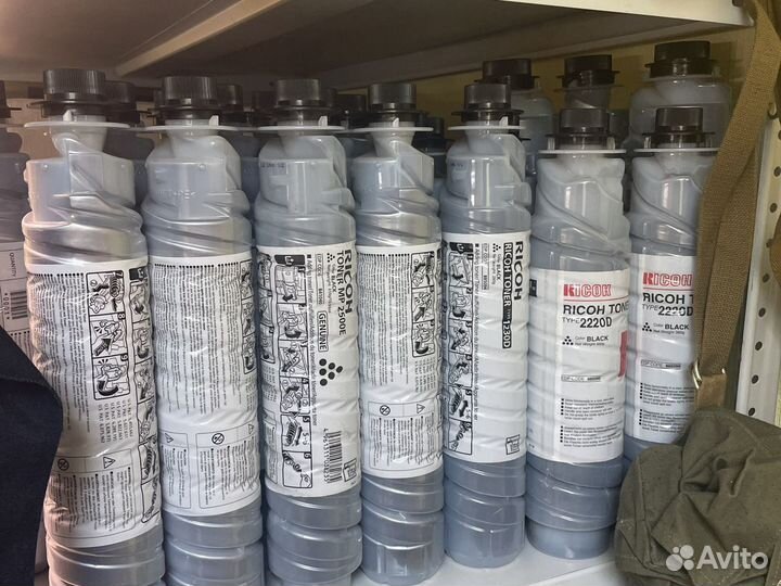 Много картриджей оригинал и совместмые