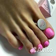 Маникюр и педикюр
