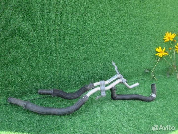 Патрубок системы охлаждения Toyota Prius ZVW30