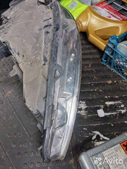 Передняя левая фара peugeot 308