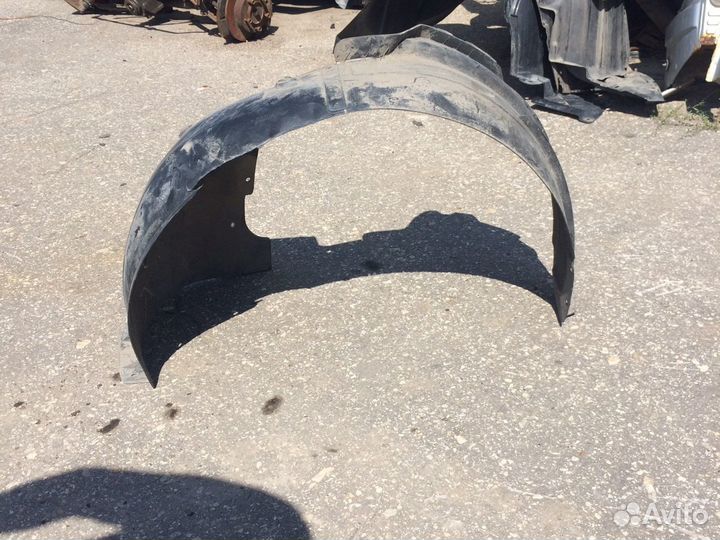 Подкрылок передний левый Kia Rio 4 FB