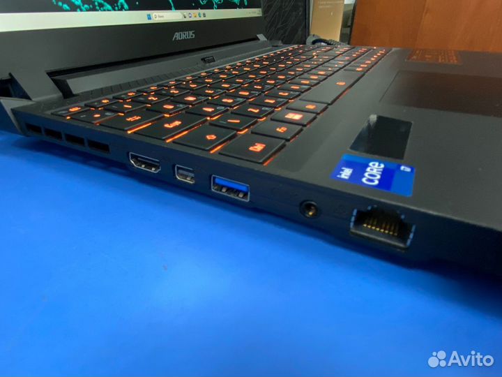 Игровой ноутбук Gigabyte i7-11800H + RTX 3070 /72