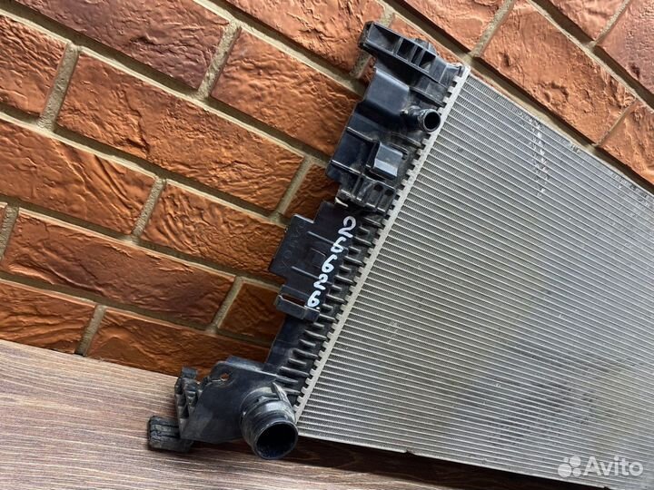 Б/У Б/У Радиатор основной Volvo XC60 2017 Немного