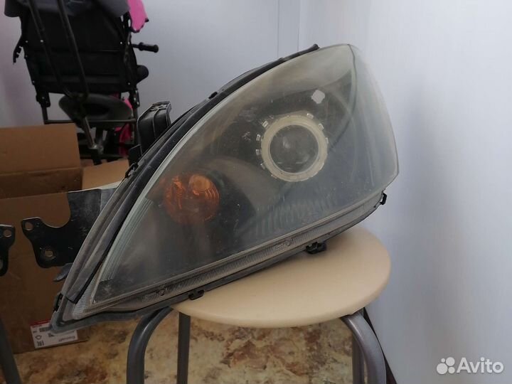 Фара mitsubishi lancer 9