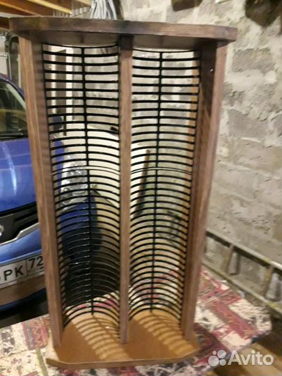 Полка для дисков