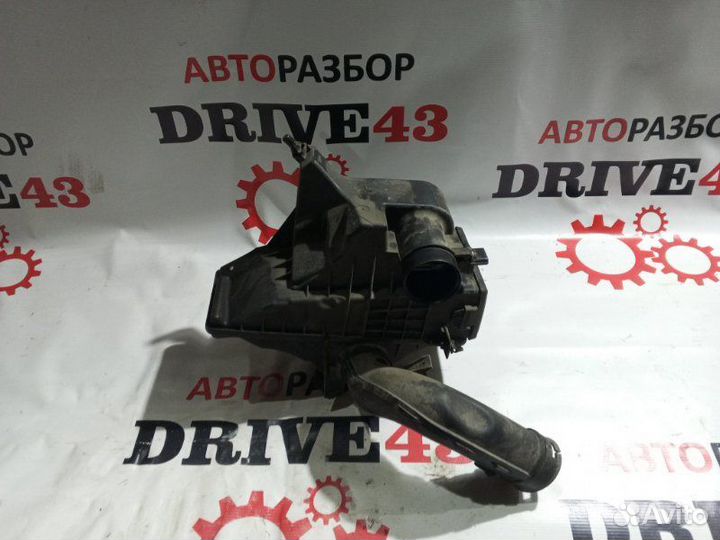 Корпус воздушного фильтра Nissan Note 11 wagon