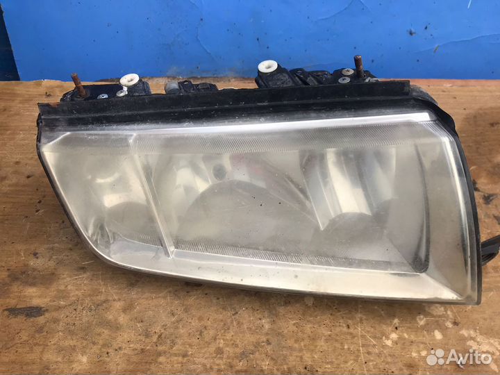 Фара (передняя) Skoda Fabia, 2007