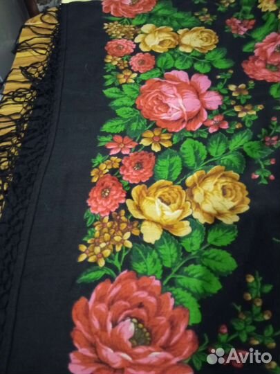 Платки женские шерстяные