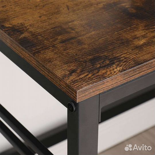 Письменный стол для школьника с полками