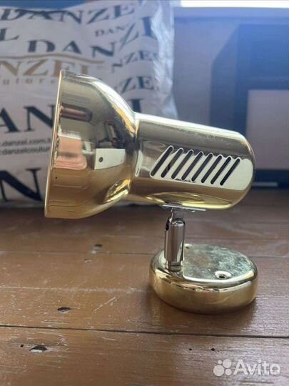 Светильник