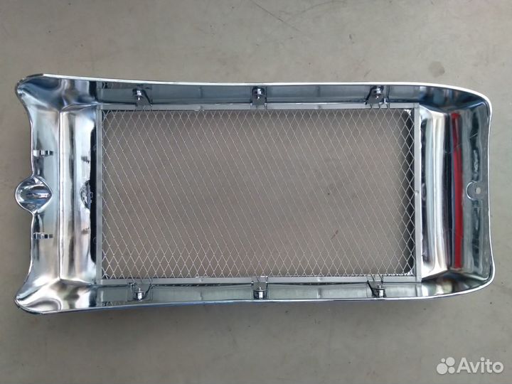 Накладка на радиатор Triumph Thunderbird Storm