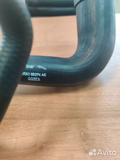 Патрубок радиатора верхний Jaguar