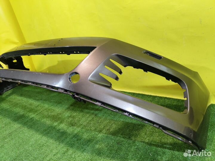 Бампер передний Volkswagen Touareg NF 2010