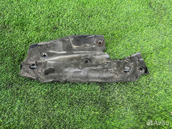 Декоративная крышка двигателя задняя Bmw X5 E53