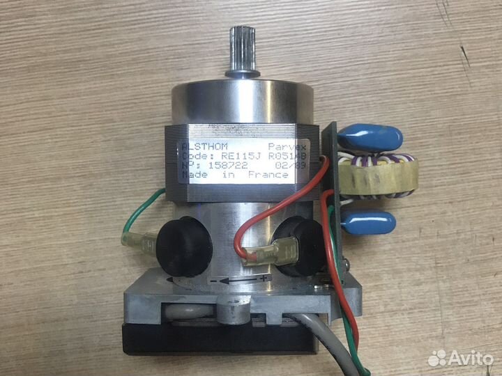 Сервомотор,шаговый двигатель